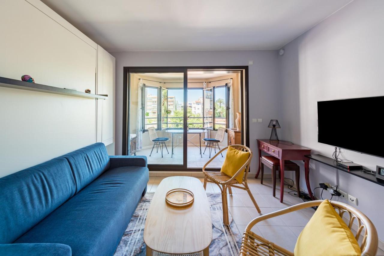Beau Studio Veranda A Deux Pas De La Mer - Parking Inclus Juan-les-Pins Exterior foto